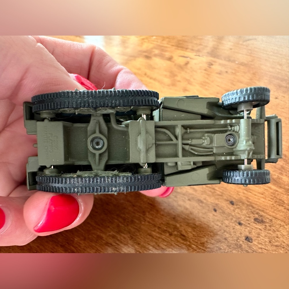 Military Collectible Toy Vehicles - Picture 15 of 15